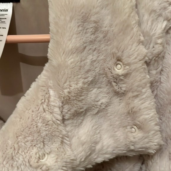 Patagonia Fur Jacket - Picture 9 of 13